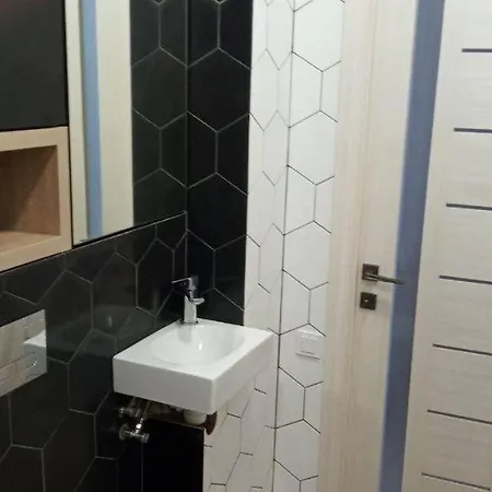 Dzherelna St. Apartment