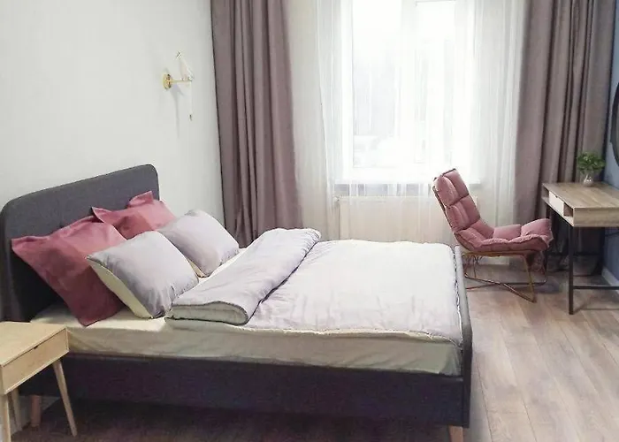 Dzherelna St. شقة إلفيف